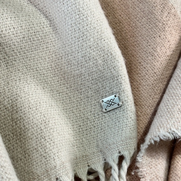 Soia & Kyo cozy acrylic wrap scarfigan fringe colorblock layering OS - Picture 3 of 10